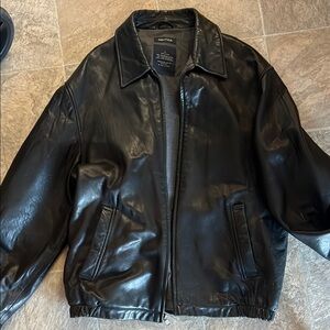 Nautica Black Lightweight Shirt Jacket with Classic Style and Full-Length Zipper